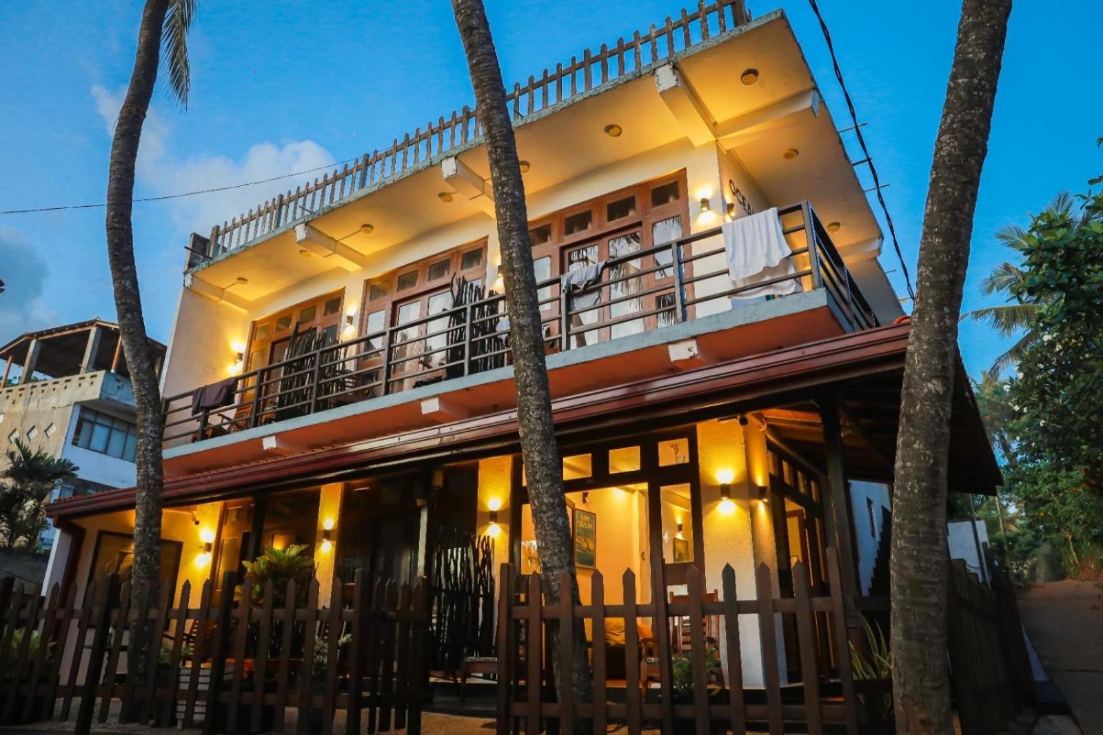 Ocean Breeze Villa Matara Exterior photo